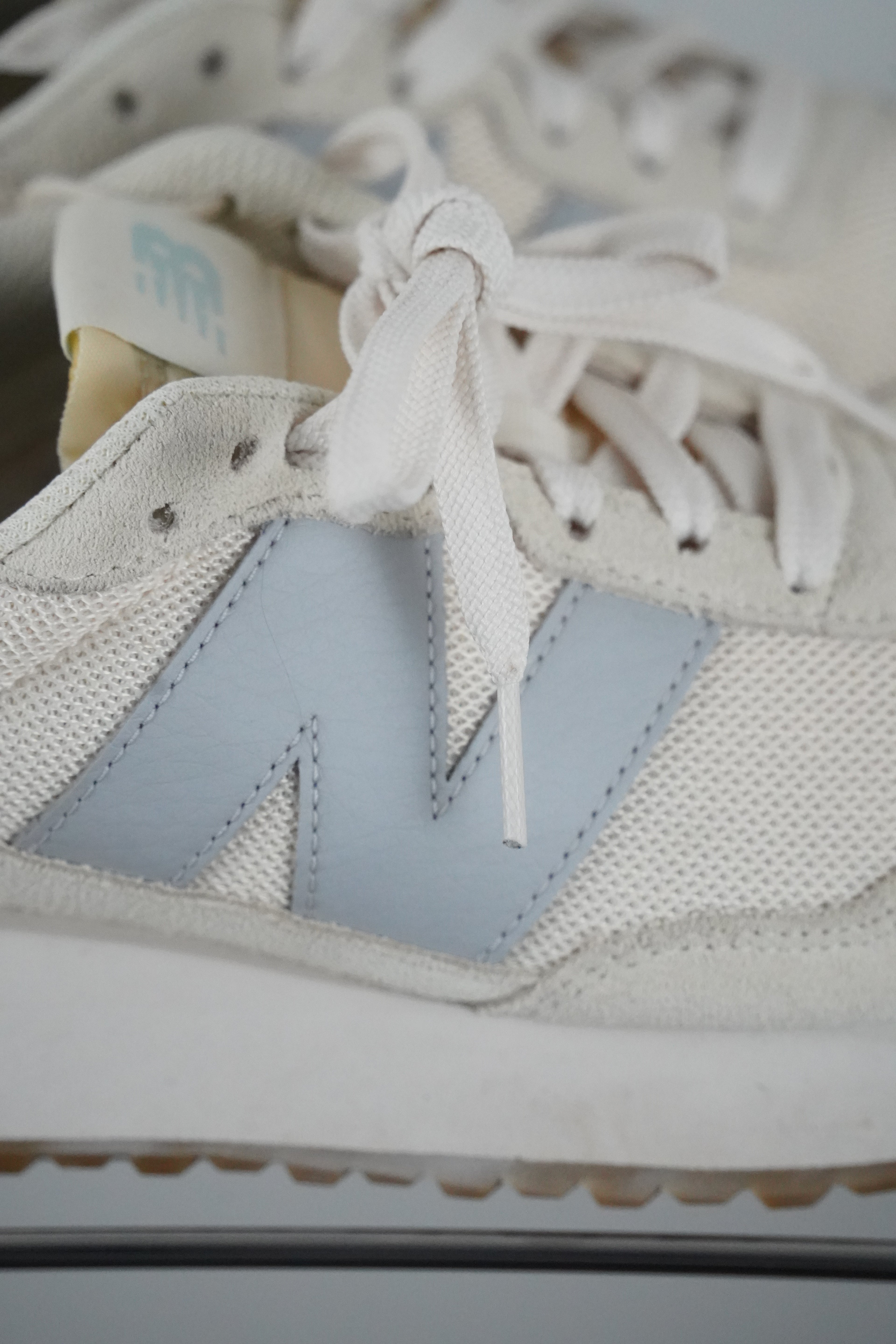 NewBalance Sneaker | 39