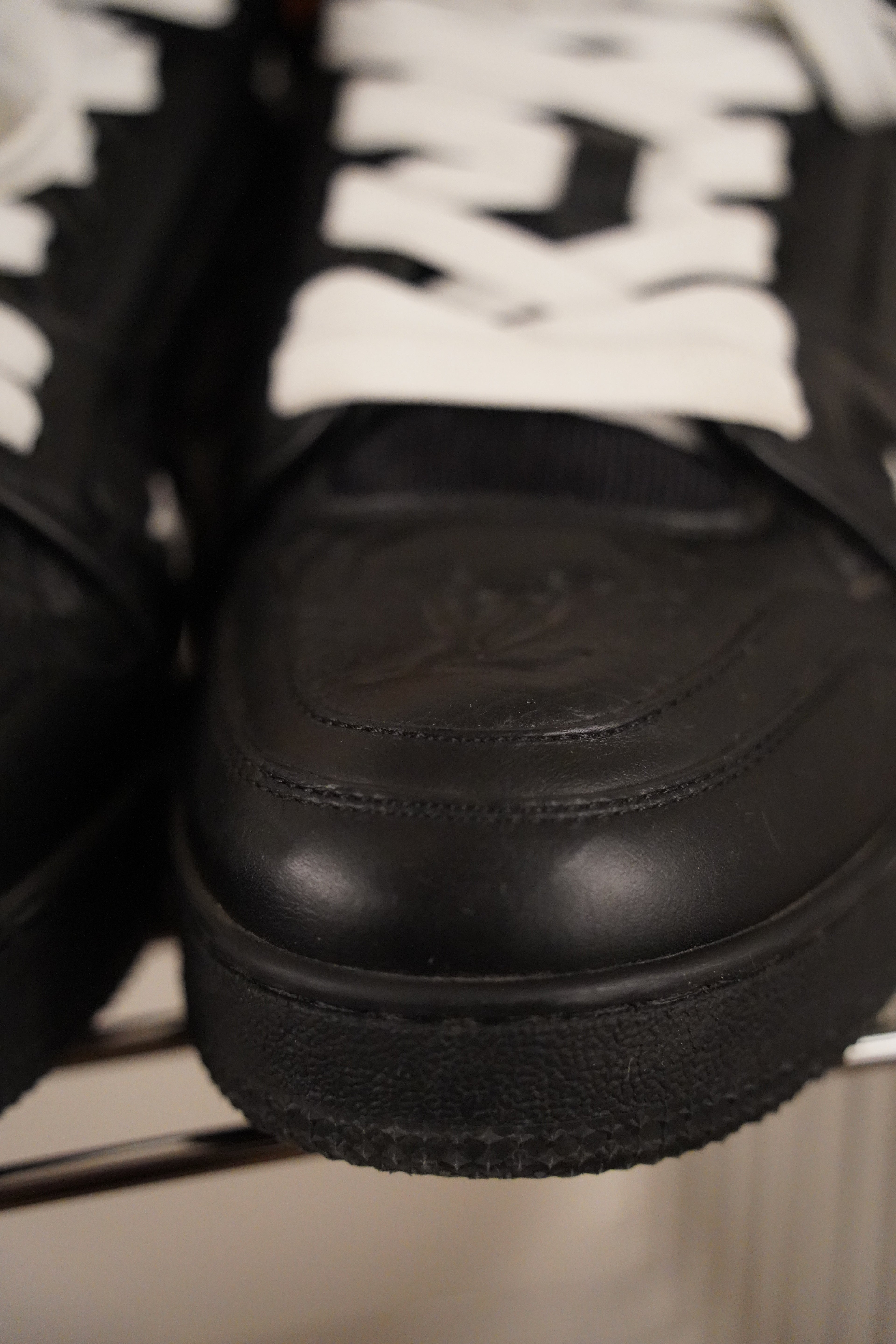 LV Trainer Sneaker | LOUIS VUITTON | schwarz| Gr. 4 38-38,5