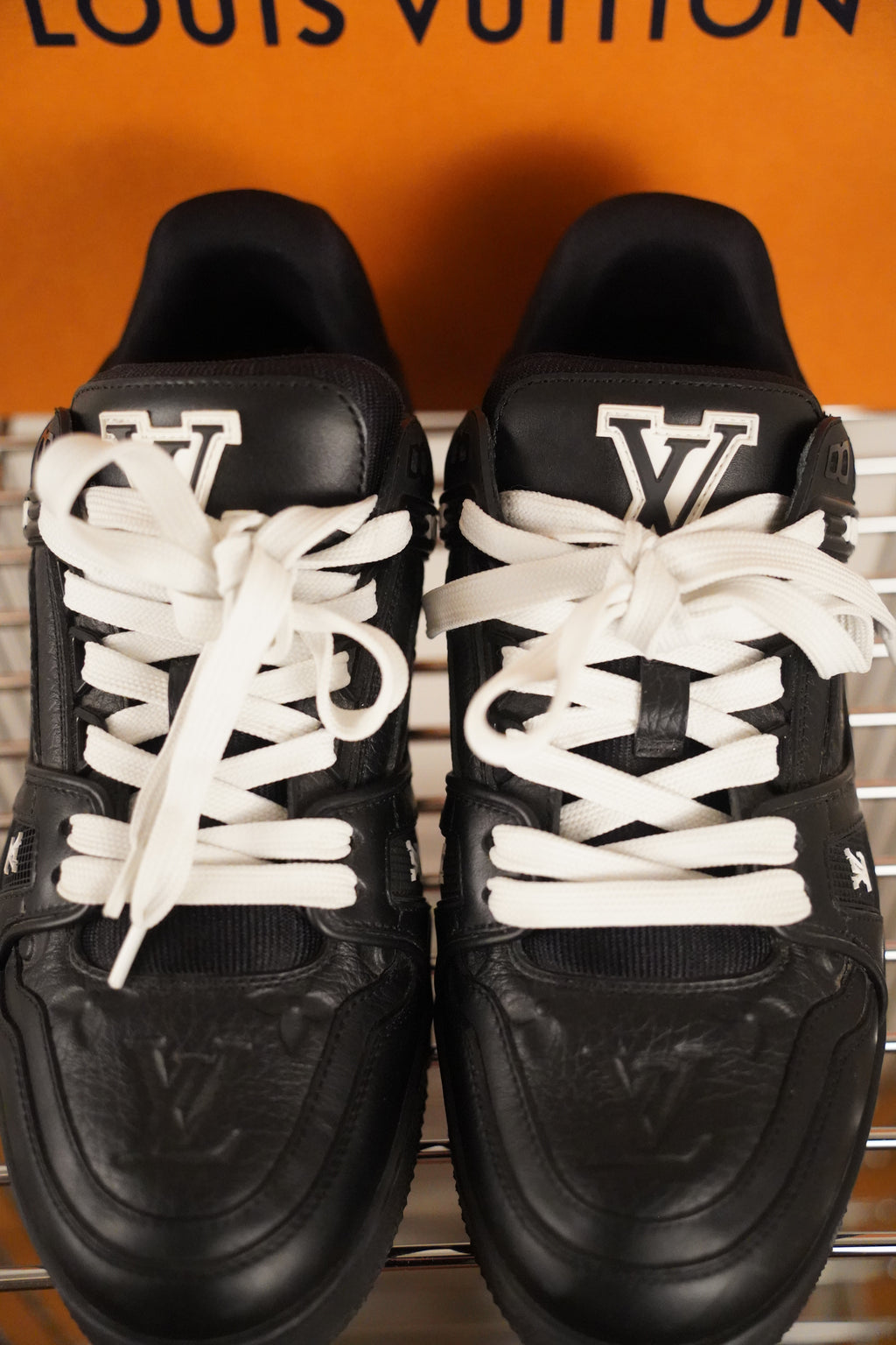 LV Trainer Sneaker | LOUIS VUITTON | schwarz| Gr. 4 38-38,5