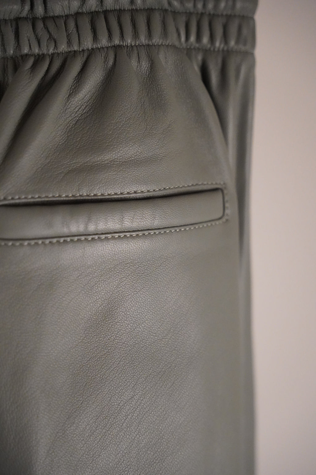 OAKWOOD Leder Jogger | Gr. M