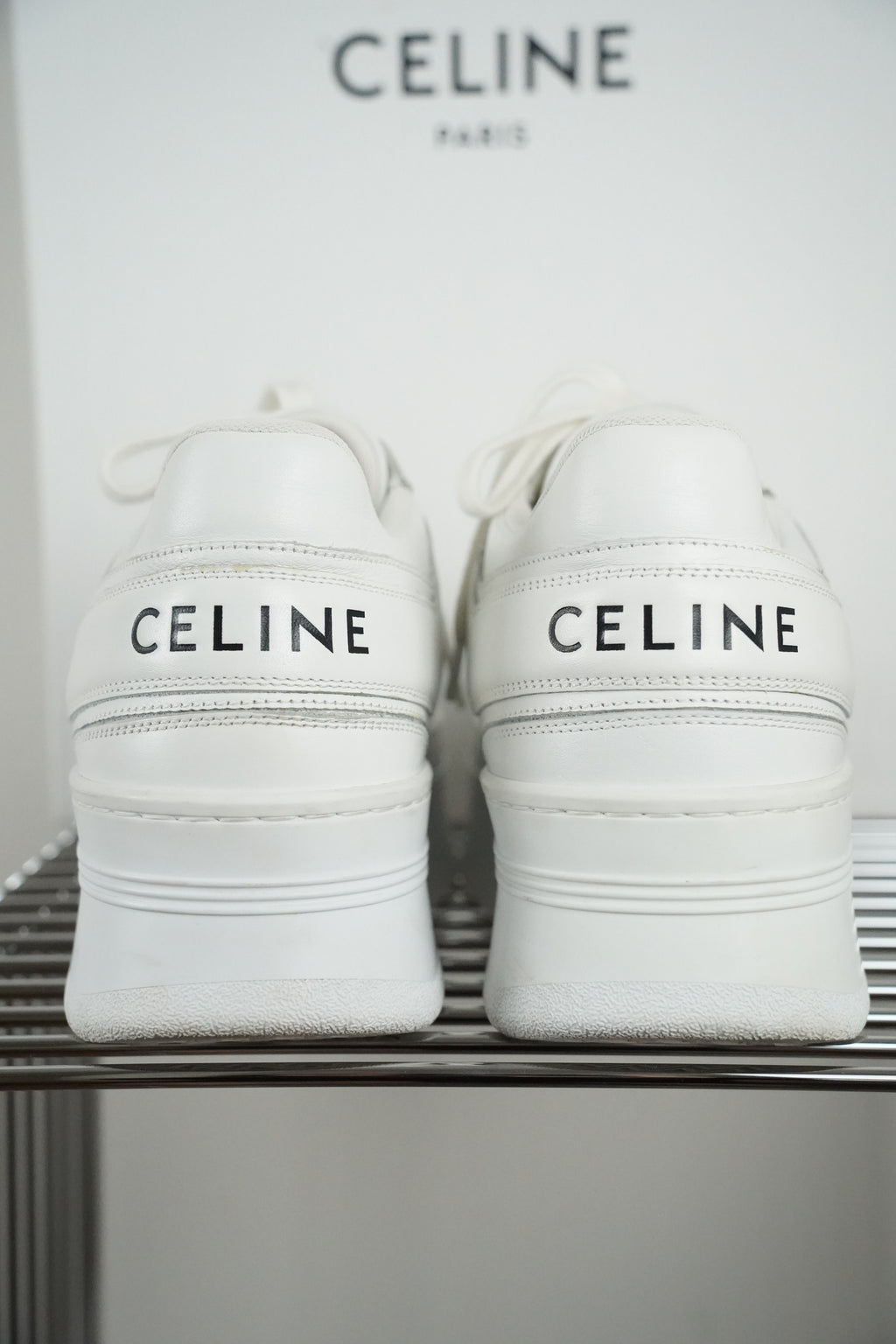 CELINE BLOCK SNEAKER MIT KEIL-AUSSENSOHLE AUS KALBSLEDER| weiß | Gr. 38