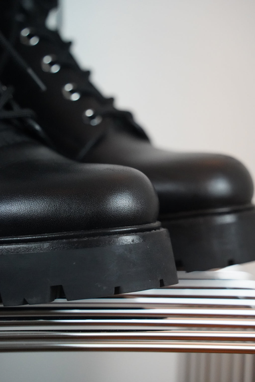 CELINE Bulky Laced-Up Boots | Gr. 38,5