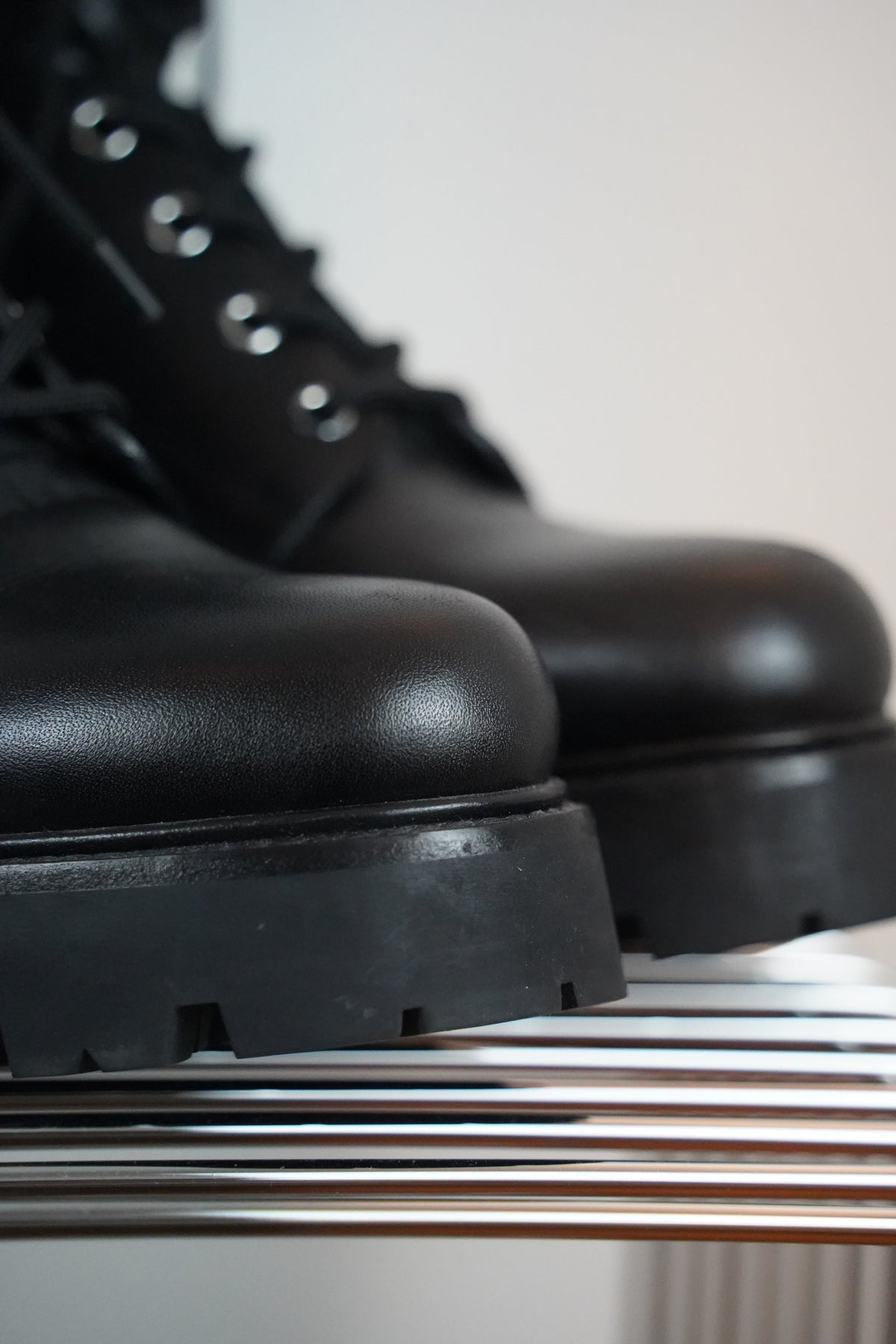 CELINE Bulky Laced-Up Boots | Gr. 38,5