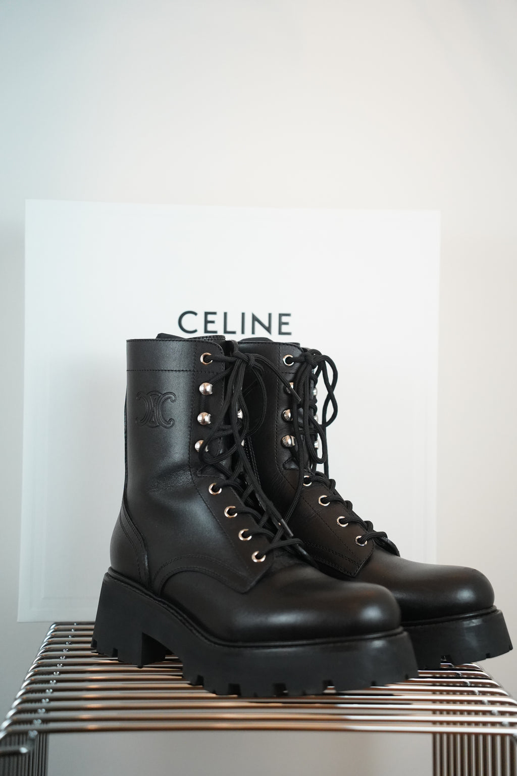 CELINE Bulky Laced-Up Boots | Gr. 38,5