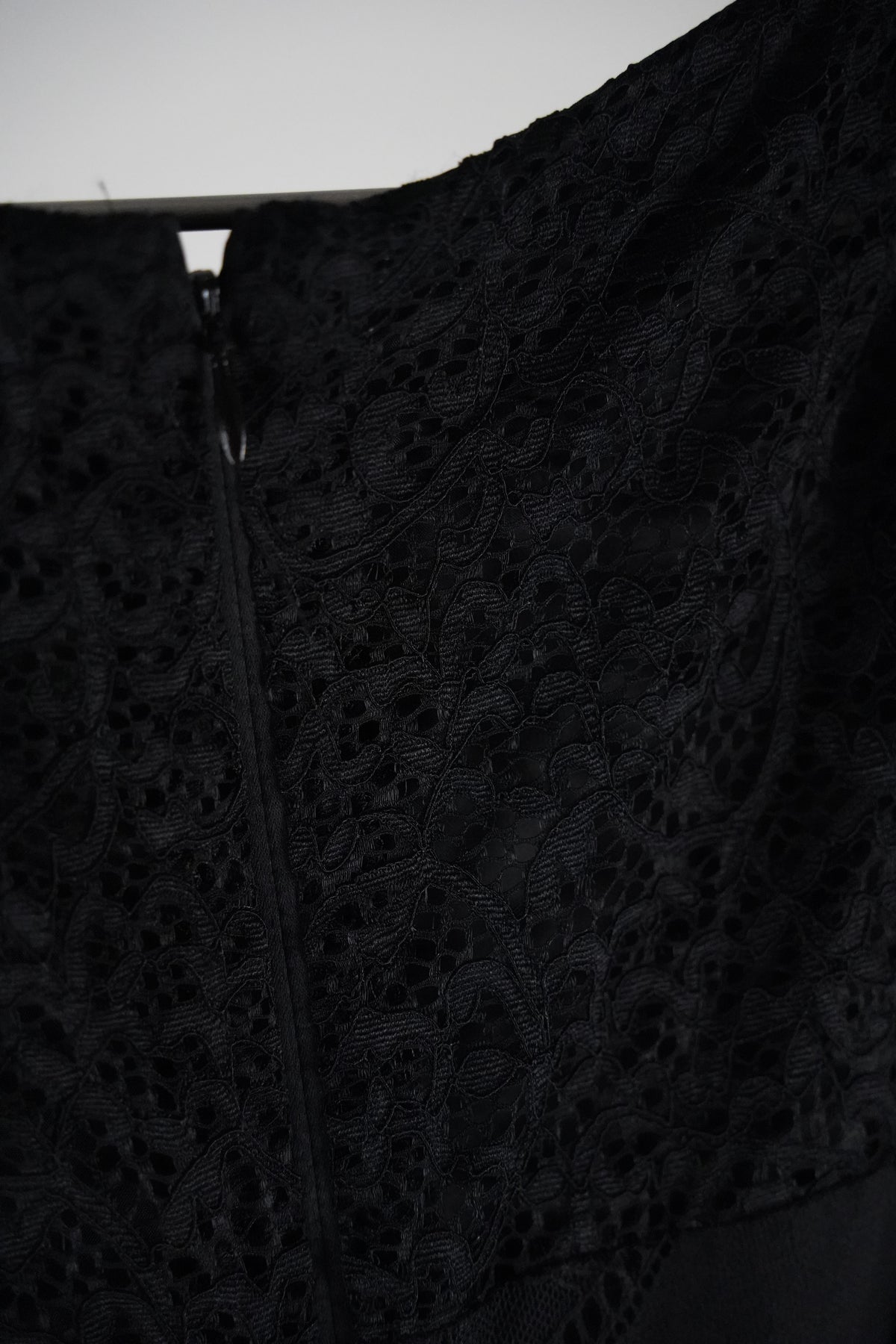 TALBOT RUNHOF Spitzenkleid