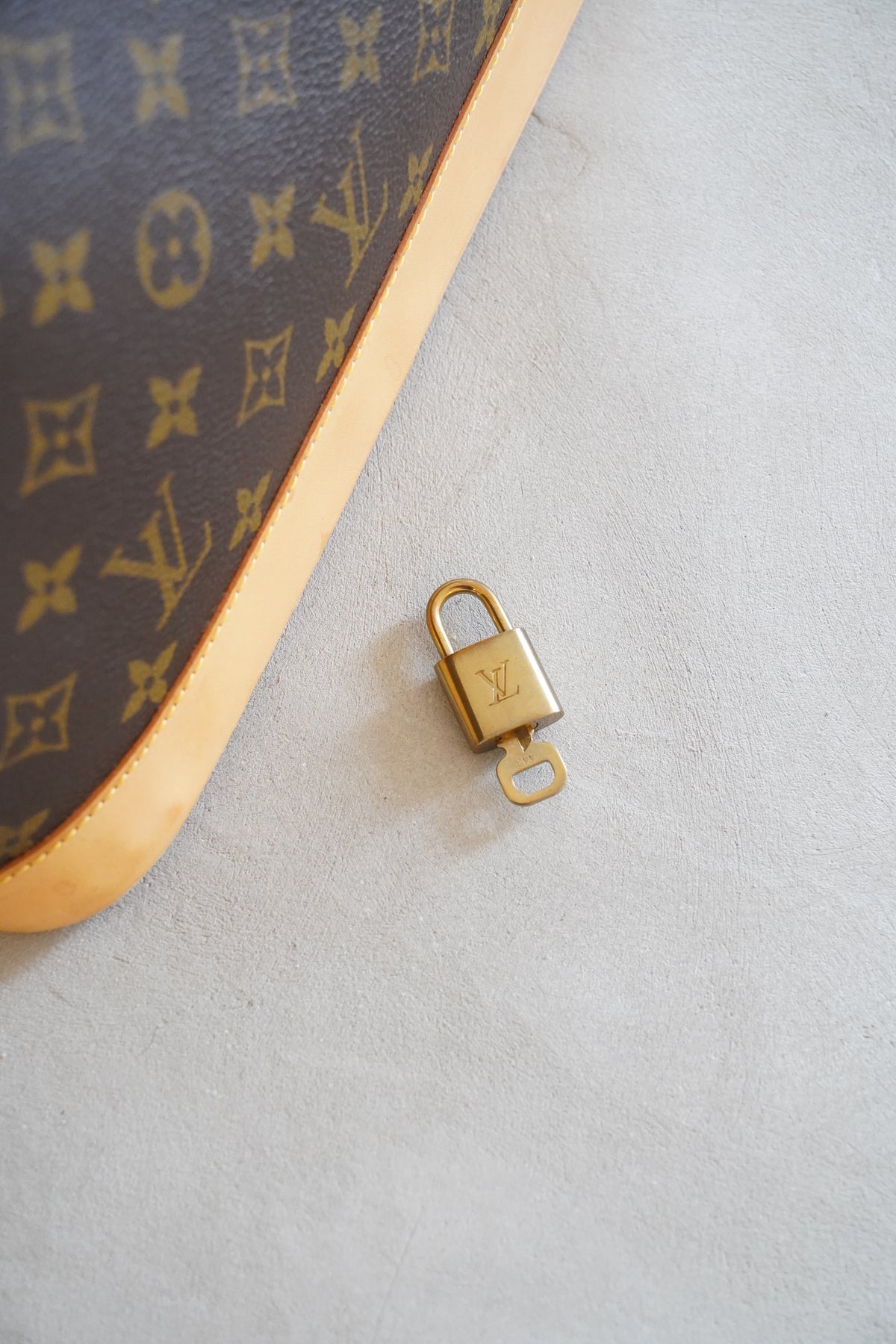 LOUIS VUITTON Alma PM Monogram Canvas