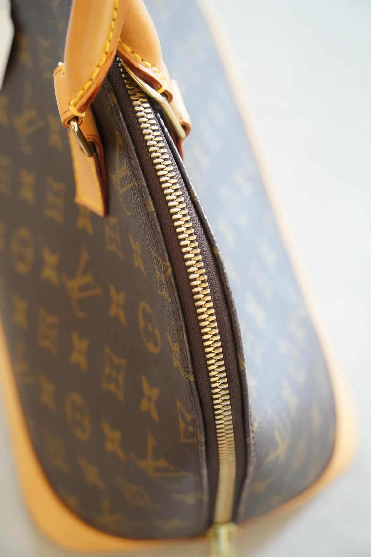 LOUIS VUITTON Alma PM Monogram Canvas