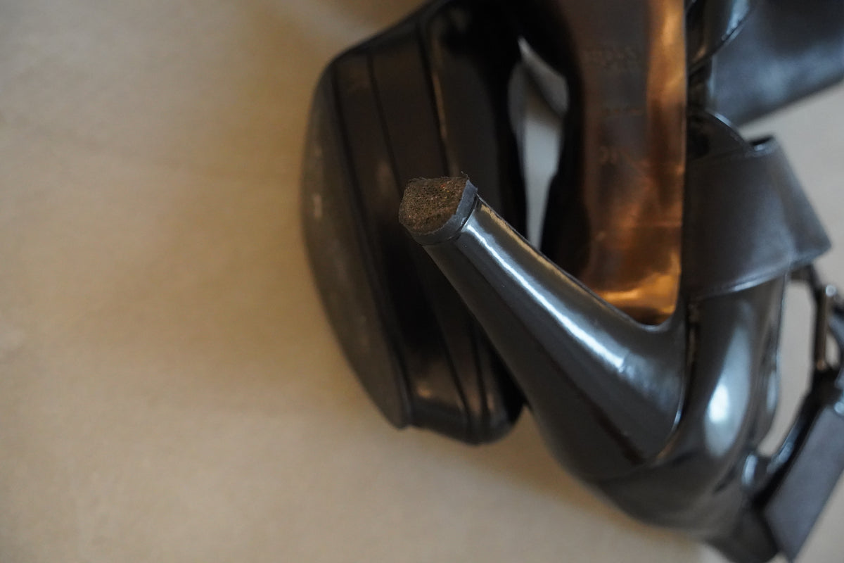 Hugo Boss Plateau- Pumps mit Knöchelriemen | Gr. 39,5