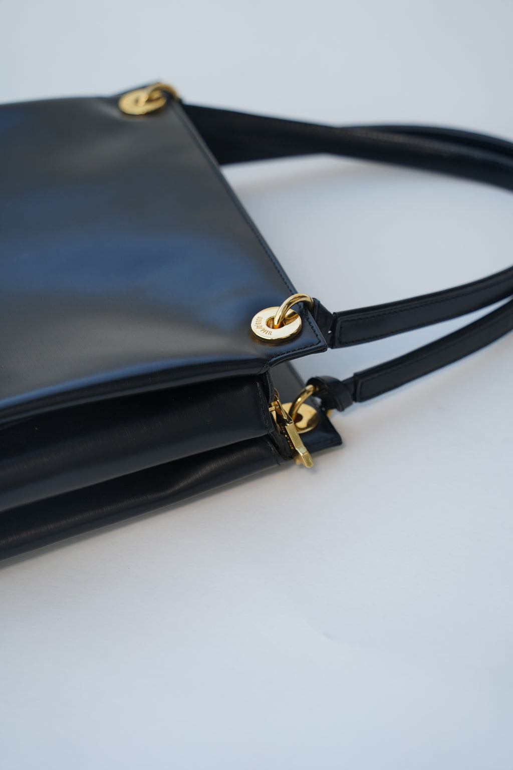 Goldpfeil- Vintage Handtasche Schwarz