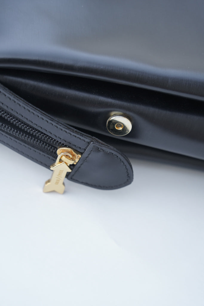 Goldpfeil- Vintage Handtasche Schwarz