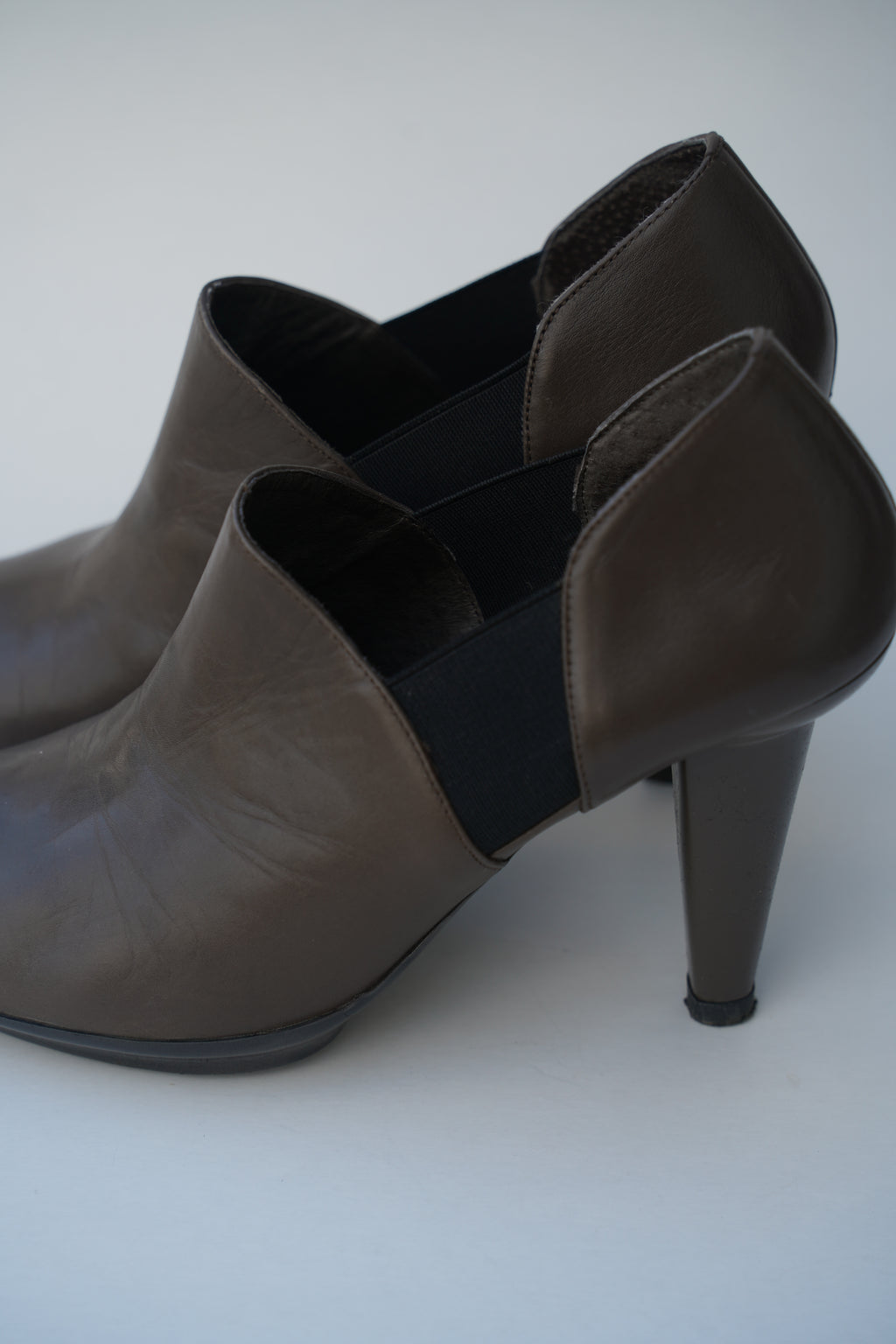LOLA CRUZ Ankle Pumps