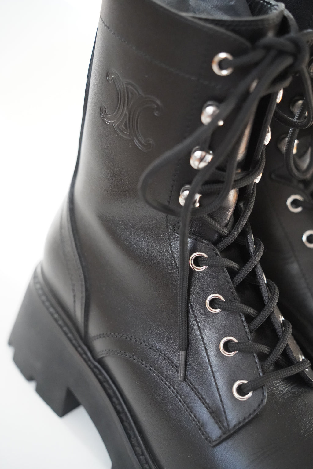 CELINE Bulky Laced-Up Boots | Gr. 38,5