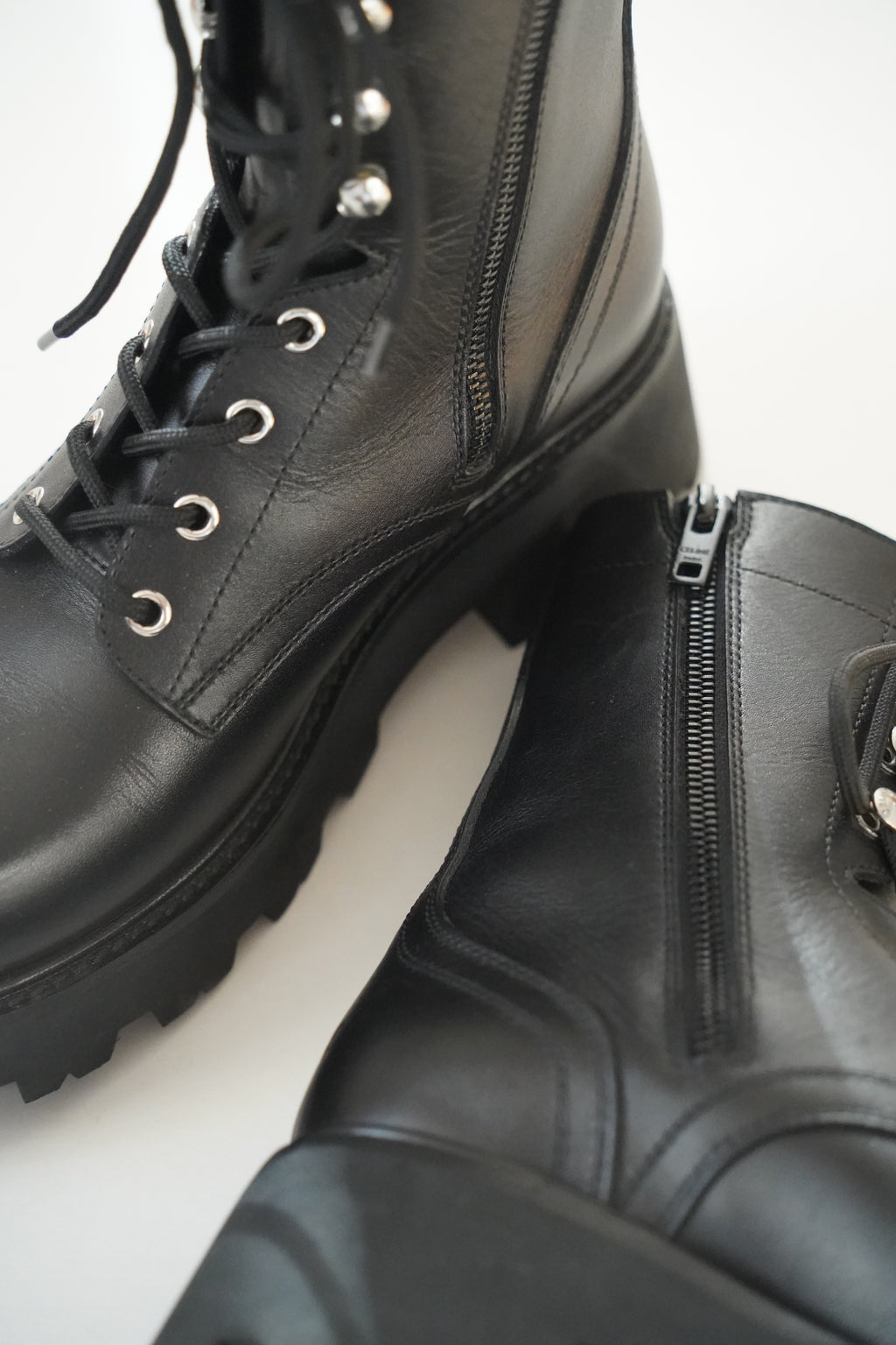CELINE Bulky Laced-Up Boots | Gr. 38,5
