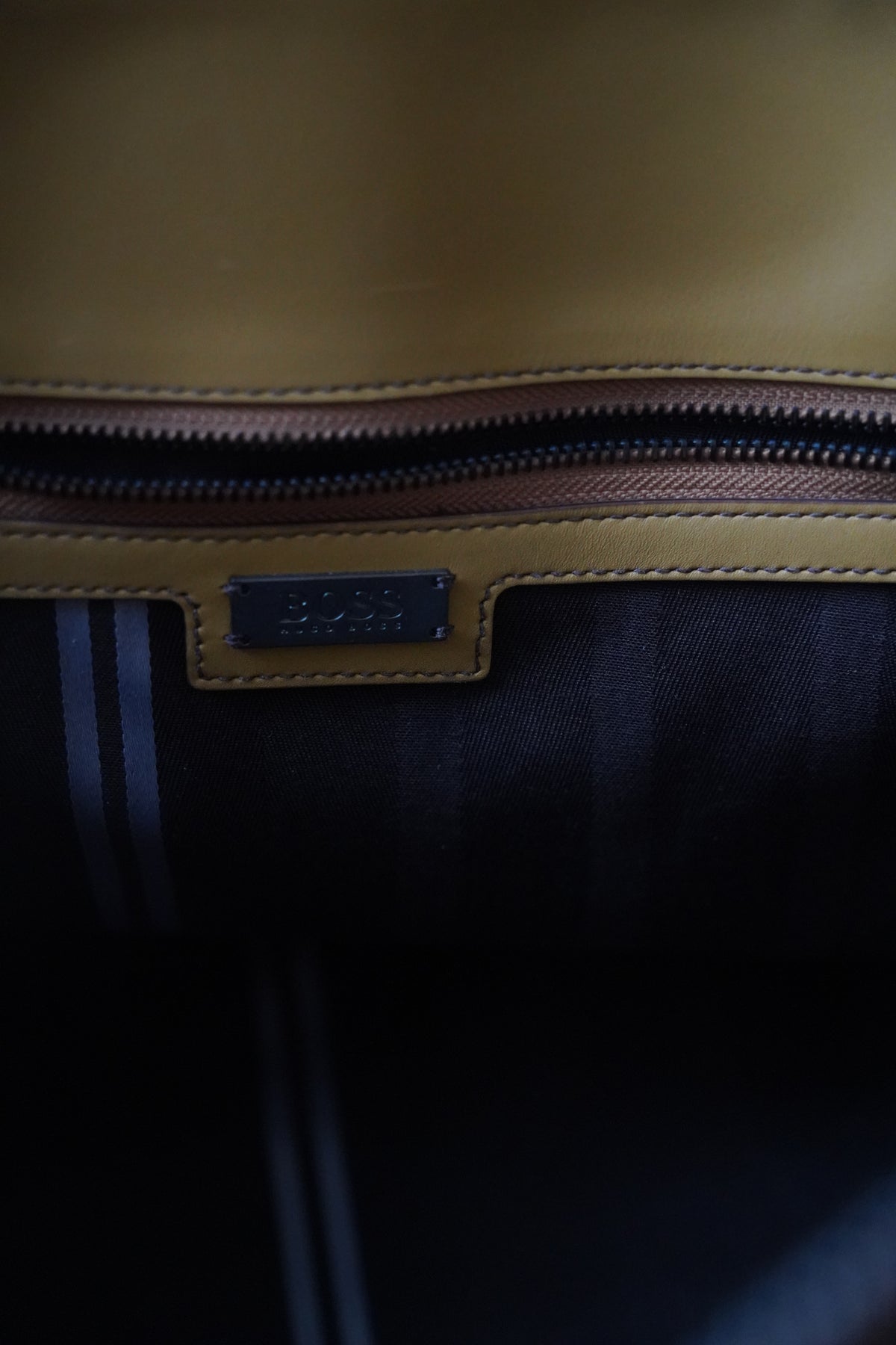 HUGO BOSS Vintage Weekender