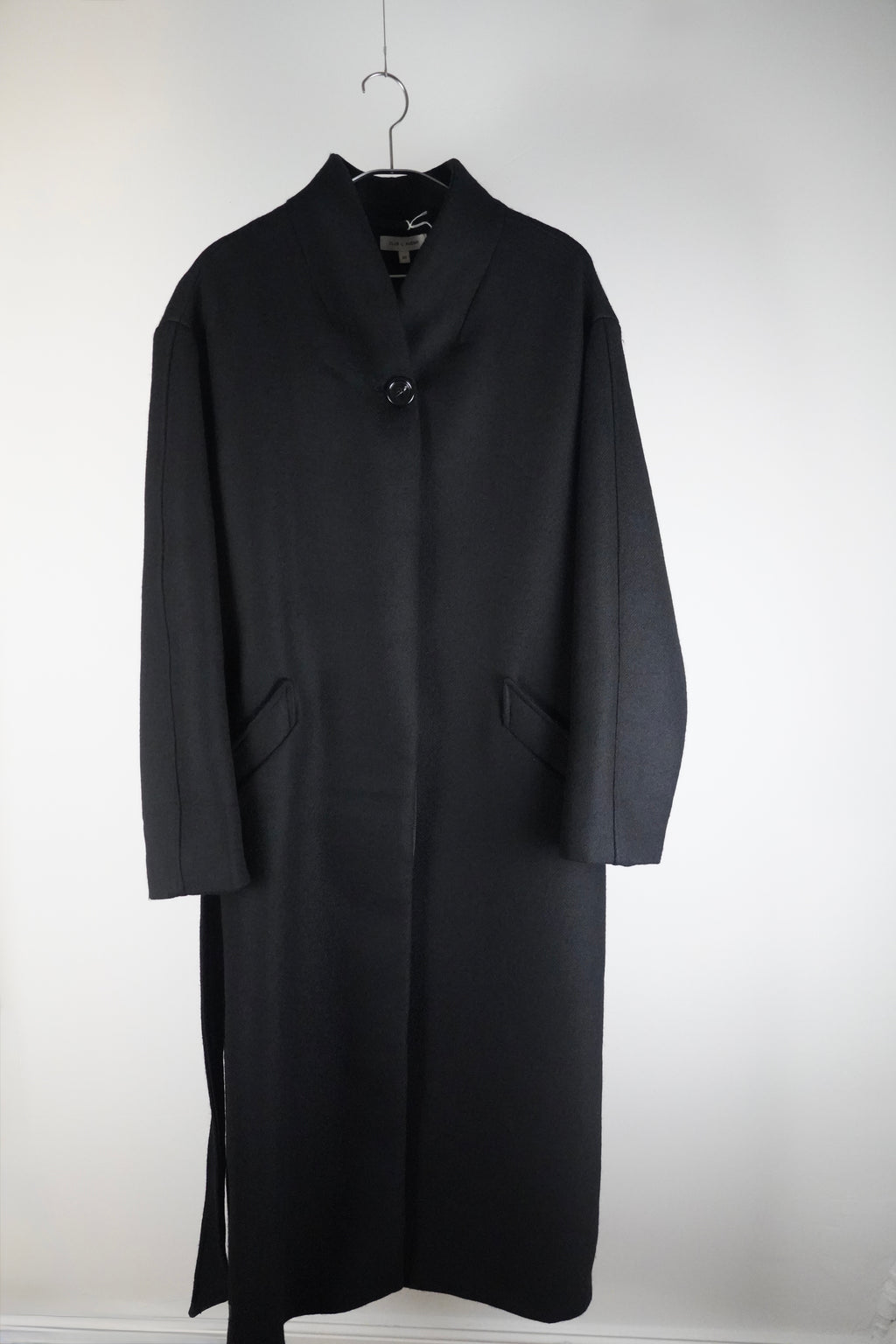 CLUB L'AVENIR Mantel Oversized