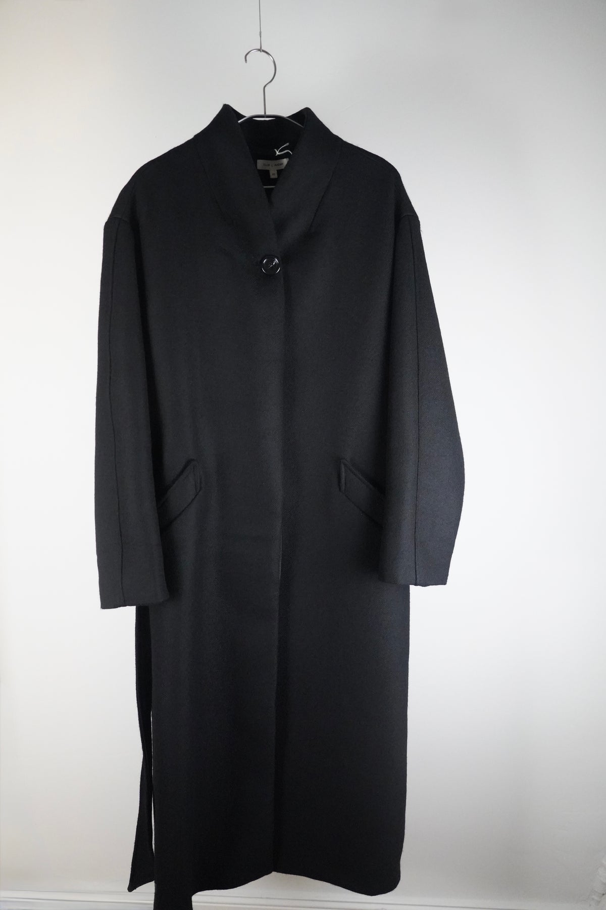 CLUB L'AVENIR Mantel Oversized