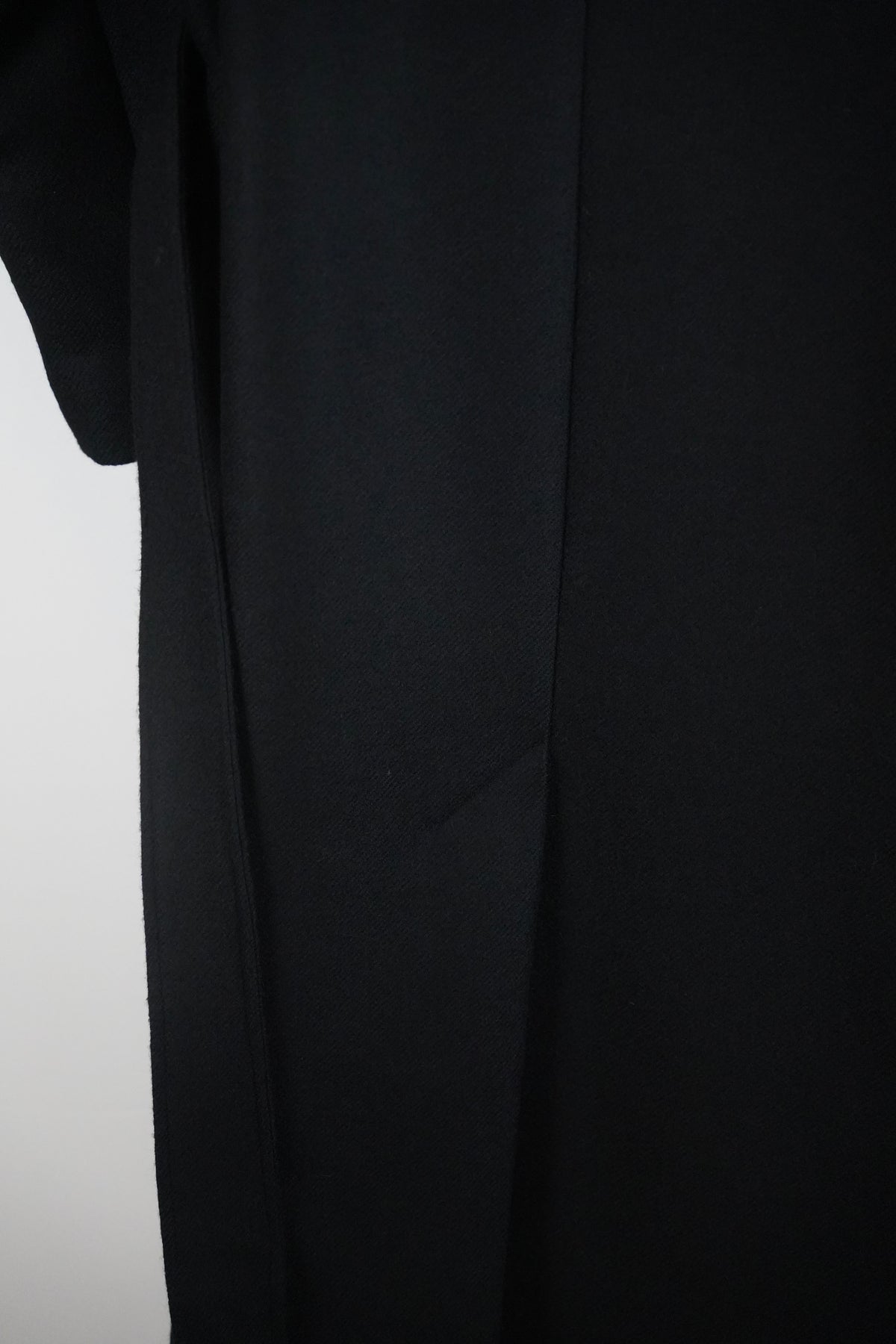 CLUB L'AVENIR Mantel Oversized
