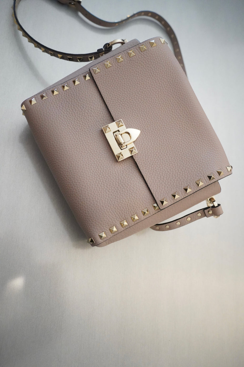 VALENTINO Garavani Rockstud Crossbody Bag