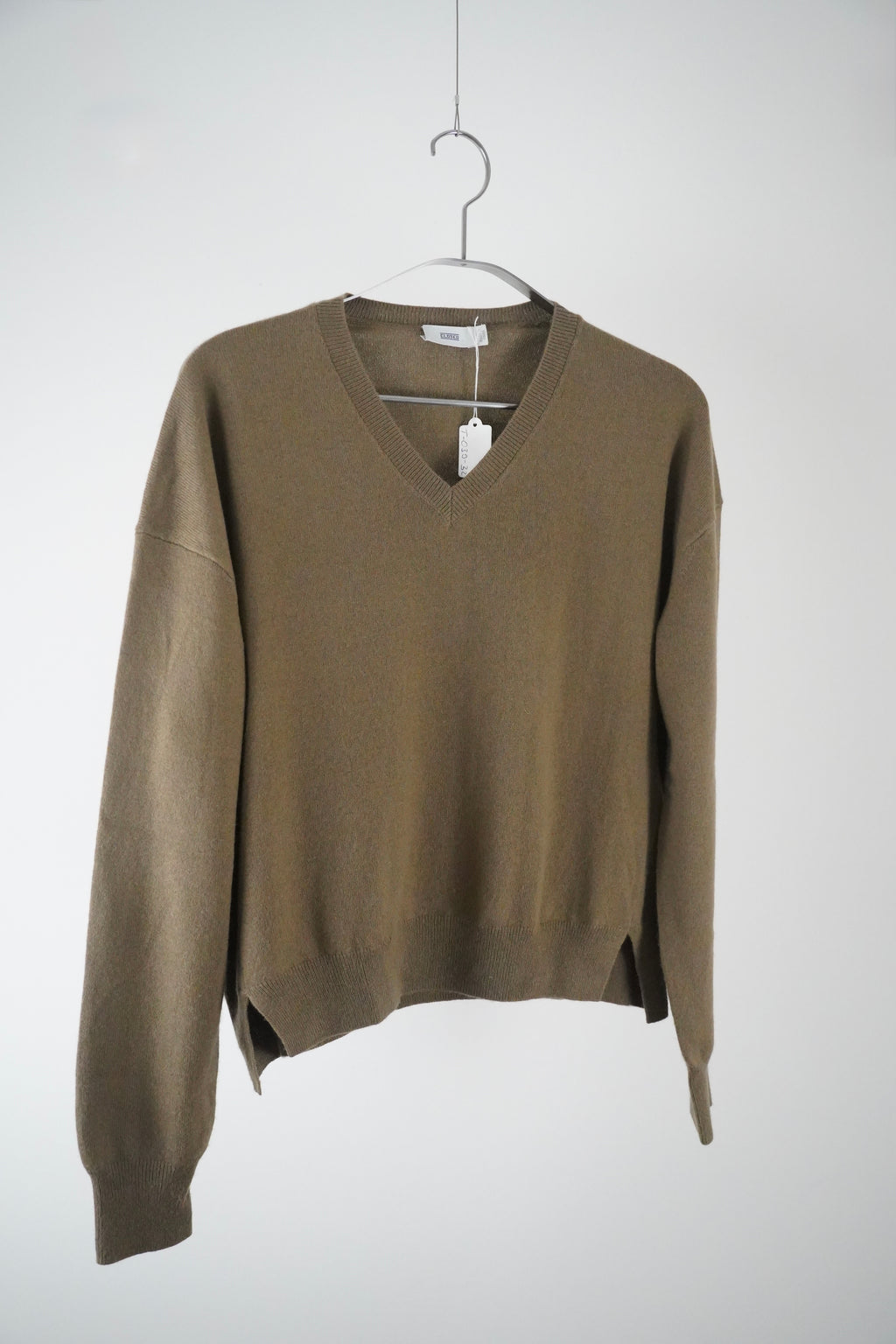 CLOSED Pullover