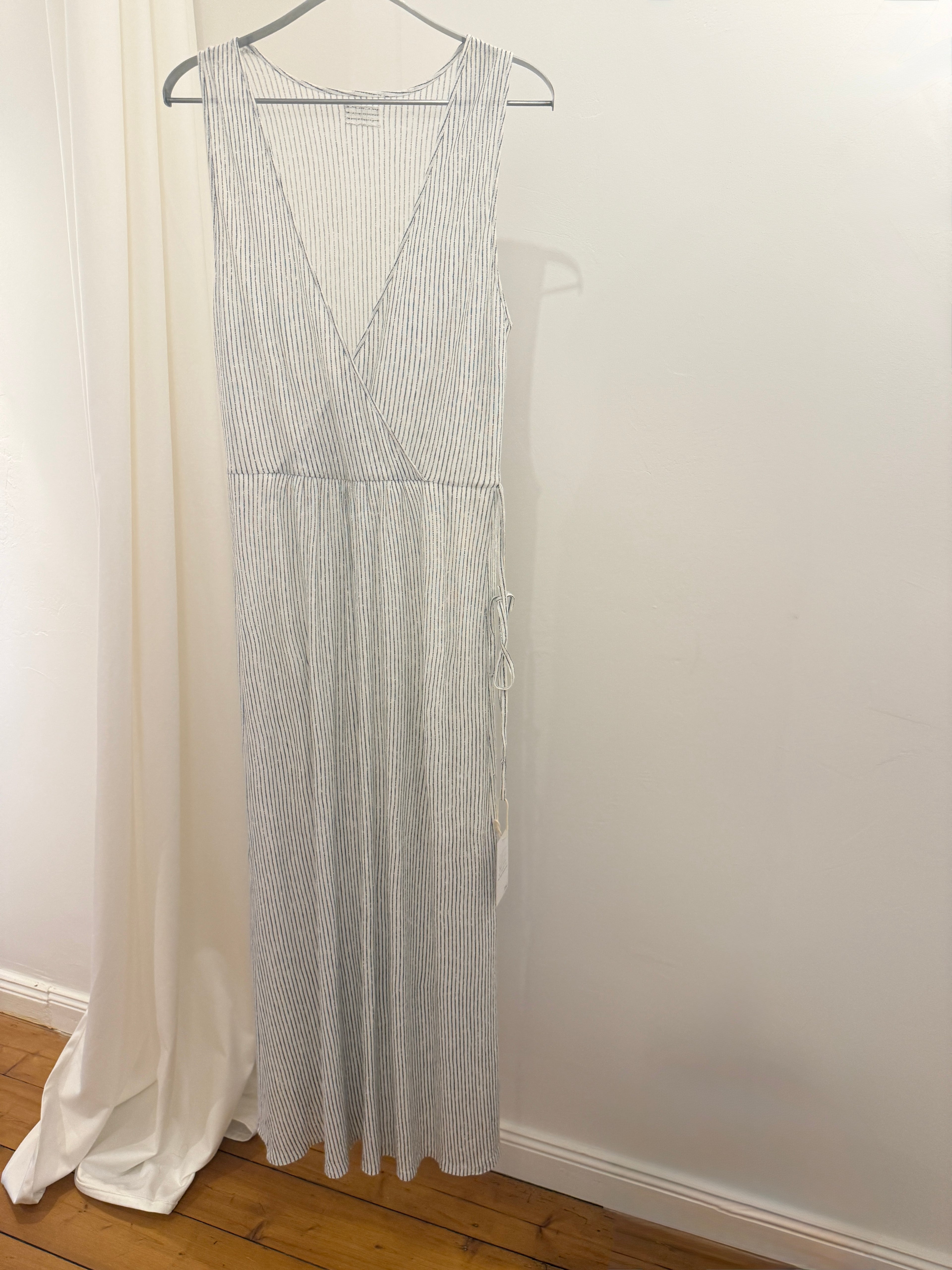 BLAUMAX KLEID 100%Leinen | schwarz- weiß gestreift| Gr. S