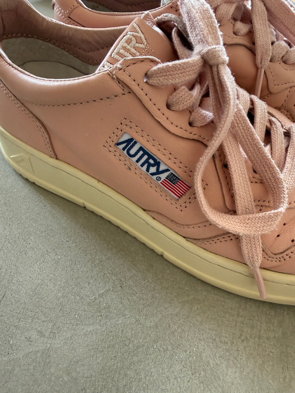 AUTRY 01 Low Sneaker Peach | Gr. 38