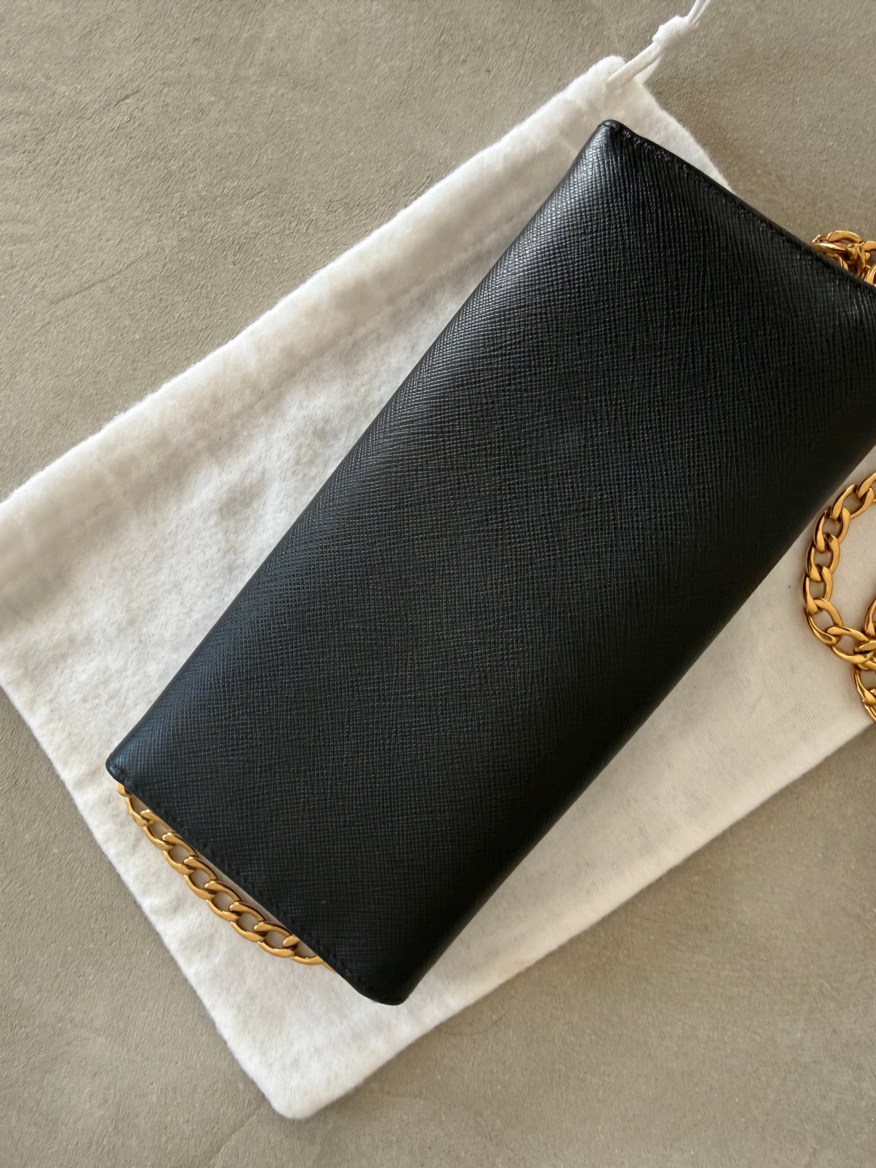 PRADA Wallet on Chain/ Clutch